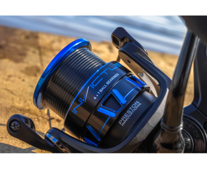 Preston INVICTUS 320 reel