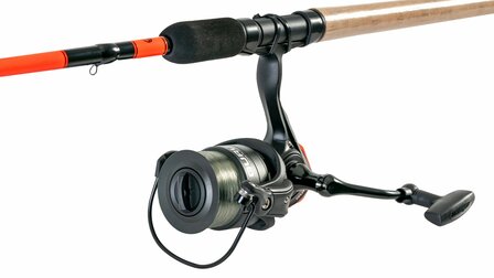 Guru 10&#039; Float rod &amp; reel combo