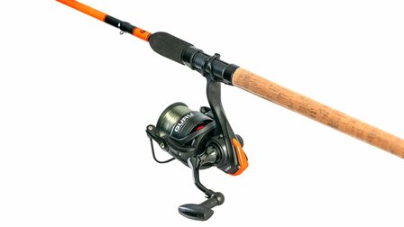 Guru 10&#039; Float rod &amp; reel combo