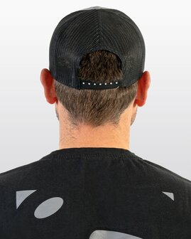 GURU Grey patch trucker cap / pet