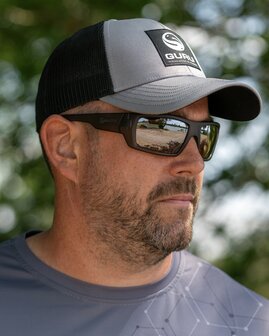 GURU Grey patch trucker cap / pet