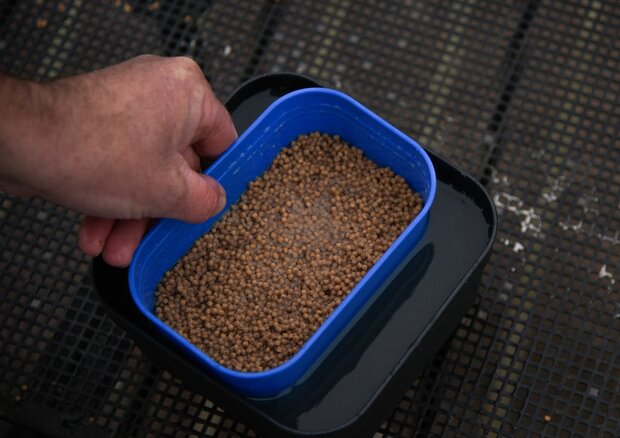 Cresta bait strainer