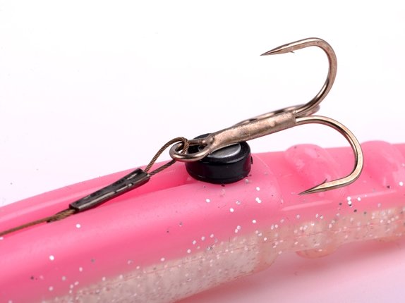 Magnetic stinger keeper/ softbait spiral grip 